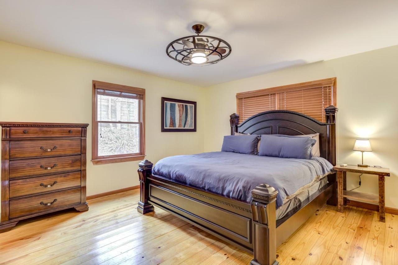 Holiday home Mountain Oak Manor Ellijay