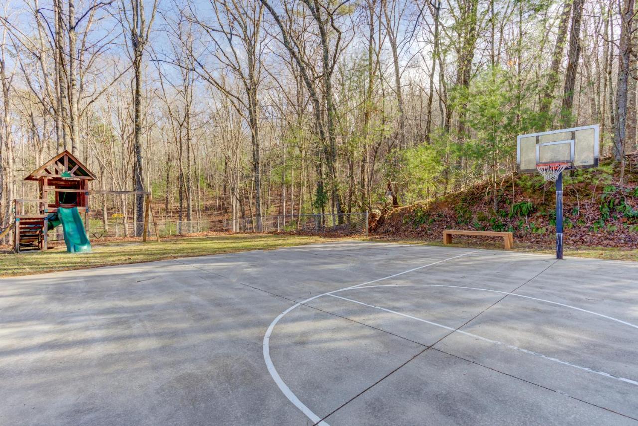 Mountain Oak Manor * Ellijay