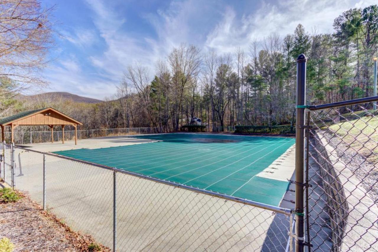 Mountain Oak Manor Holiday home
